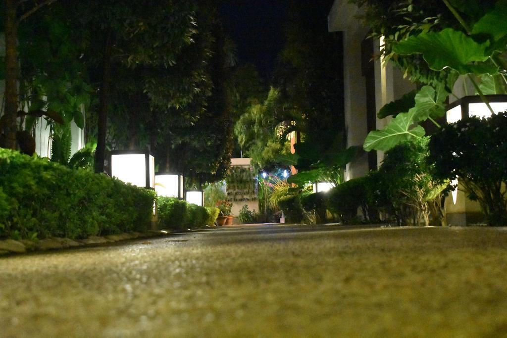 Paradise Hotel Nyaung Shwe Inle Lake Exterior foto